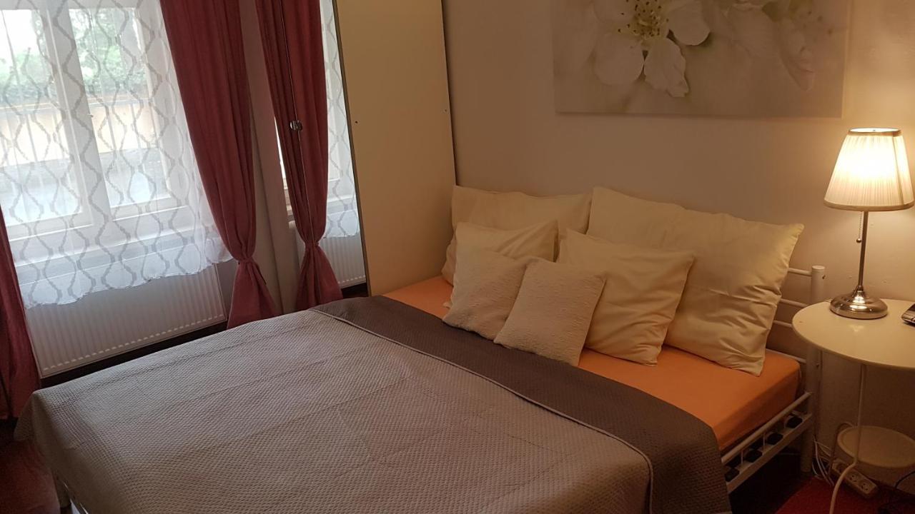 Family Flat 120M2, Praha 2 Vinohrady Apartment Prague