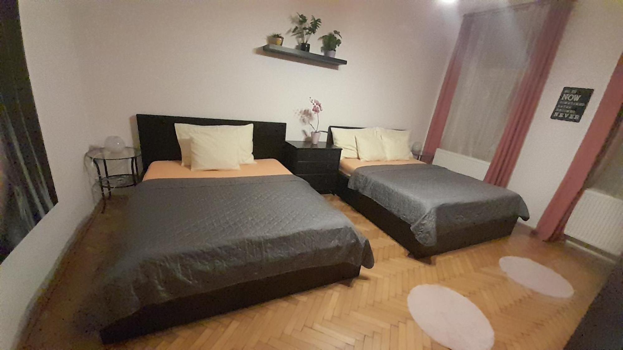 Apartment Family Flat 120M2, Praha 2 Vinohrady