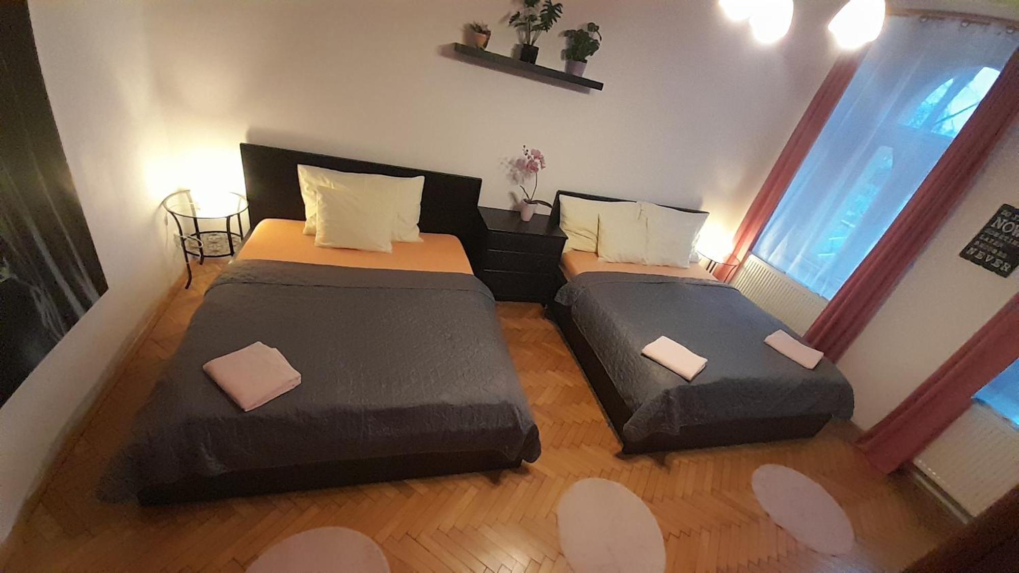 Family Flat 120M2, Praha 2 Vinohrady *