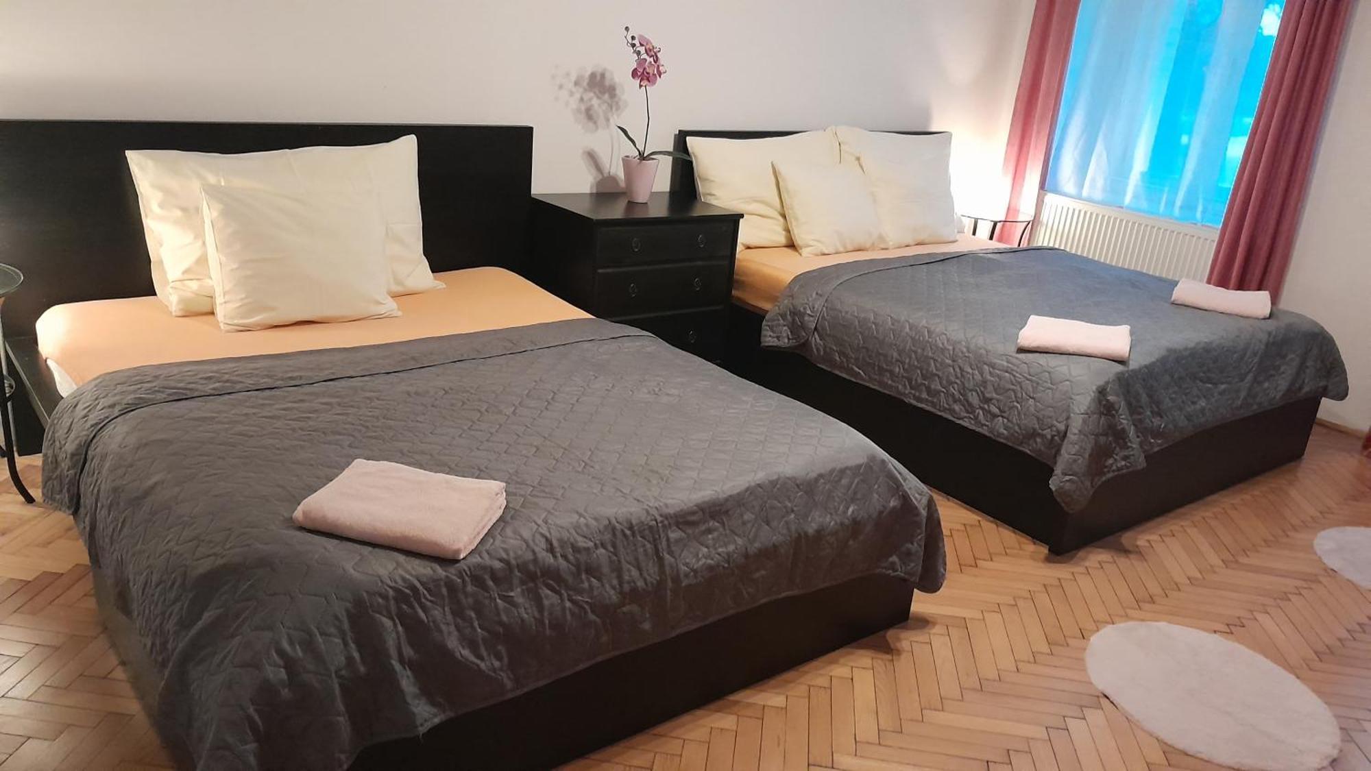 Family Flat 120M2, Praha 2 Vinohrady *
