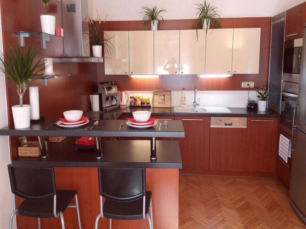 Family Flat 120M2, Praha 2 Vinohrady Prague